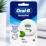 نخ دندان اورال بی مدل Essential Waxed Mint 50m