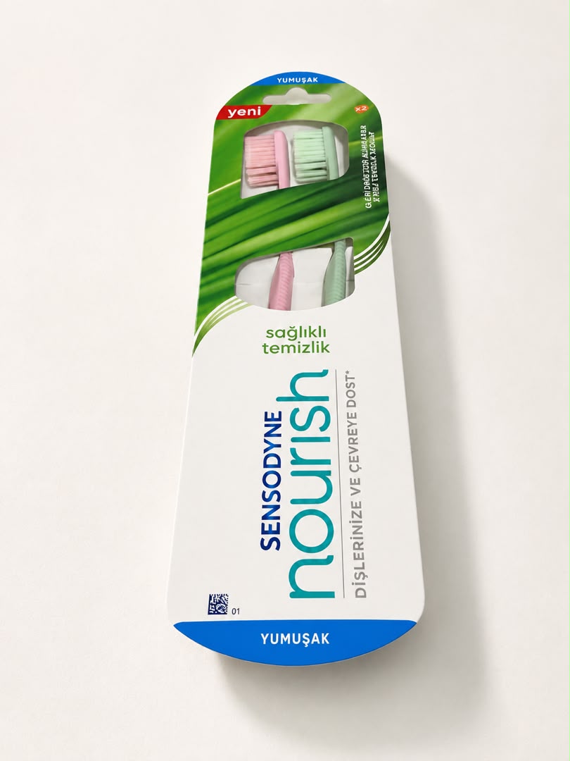 WhatsApp Image 1405-05-06 at 23.19.18 مسواک Sensodyne Nourish Soft | تمیزکنندگی ملایم برای دندانهای حساس - Image 1
